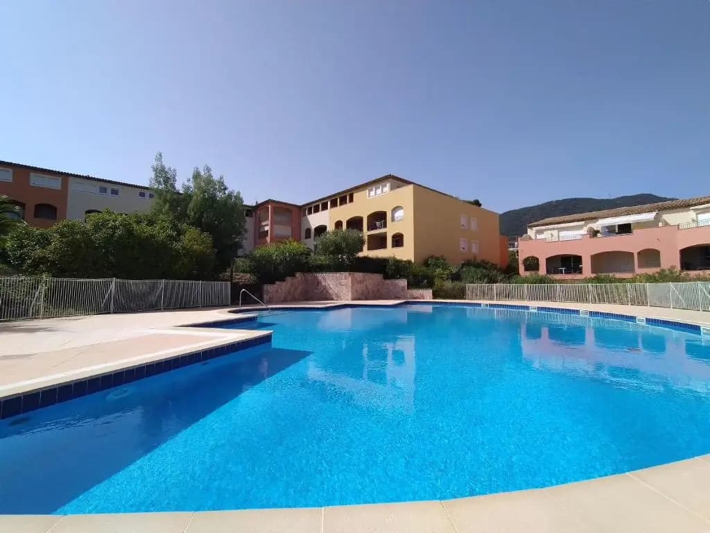 Bel appartement pour 6 personnes dans résidence avec piscine 500 m plage - Miniature 8
