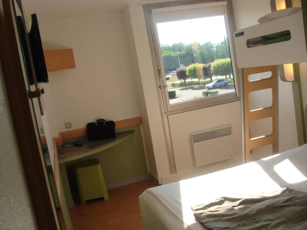 ibis budget Thiers - Photo 3