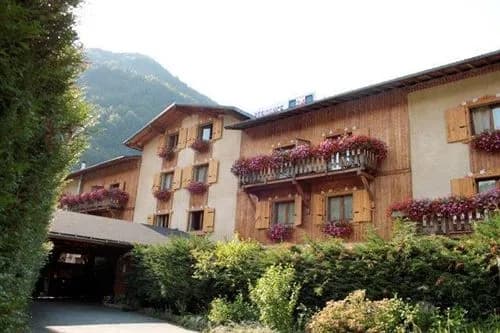 Hotel La Fontaine - Photo 1