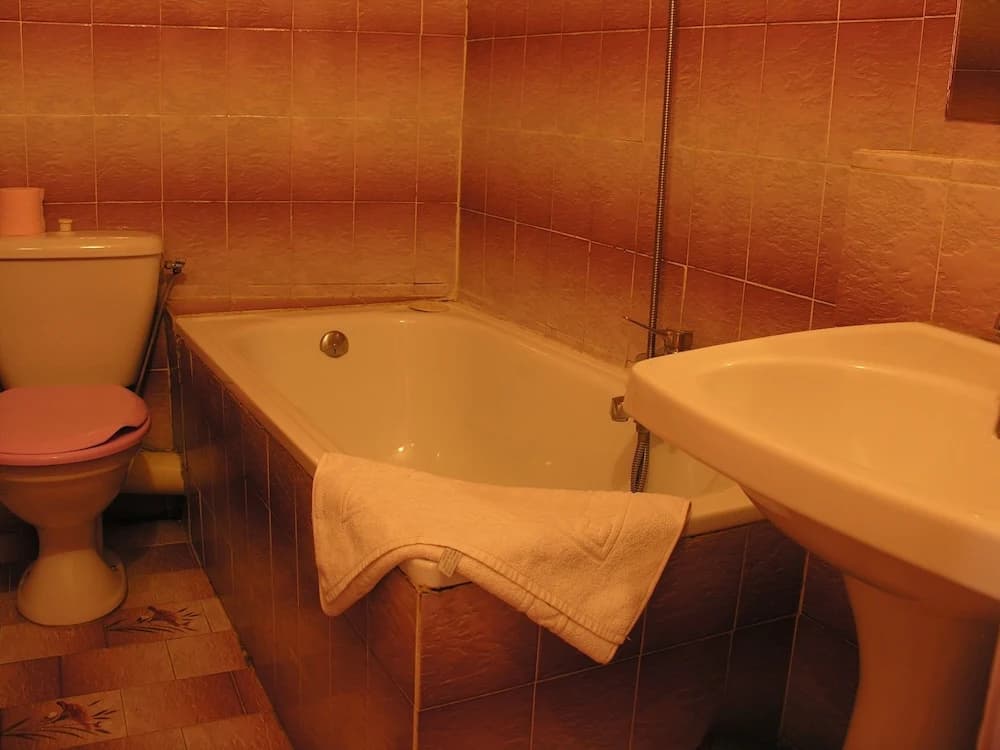 Hotel Moderne - Miniature 7