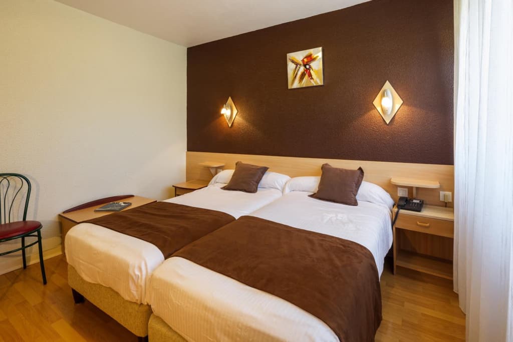 Hôtel Saint-Hubert - Photo 2