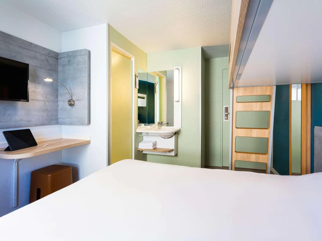 ibis budget Bordeaux Centre Gare Saint Jean - Photo 2