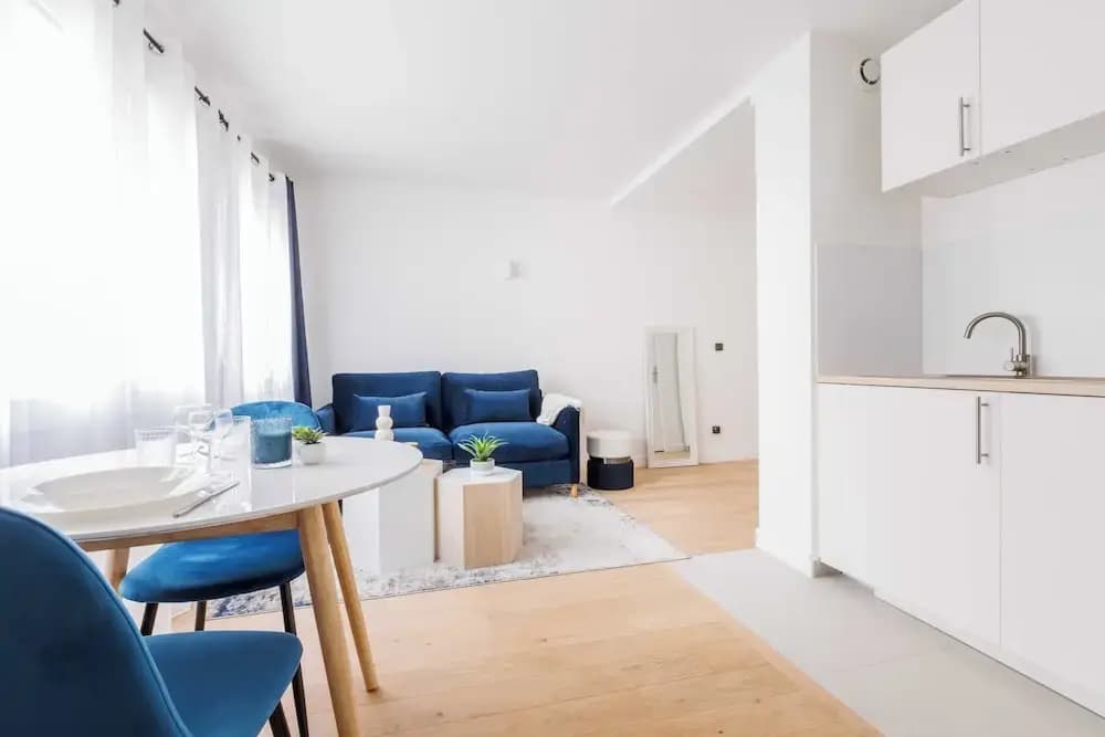 Beautiful Studio for two People - Puteaux - Miniature 7