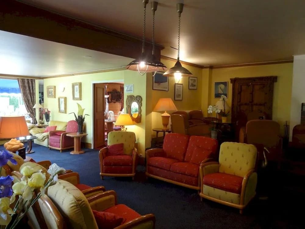 Hôtel Le Verseau - Photo 1