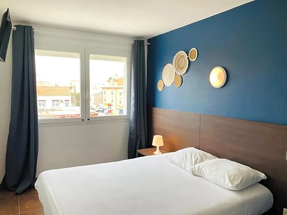 Hotel le Provençal - Photo 1