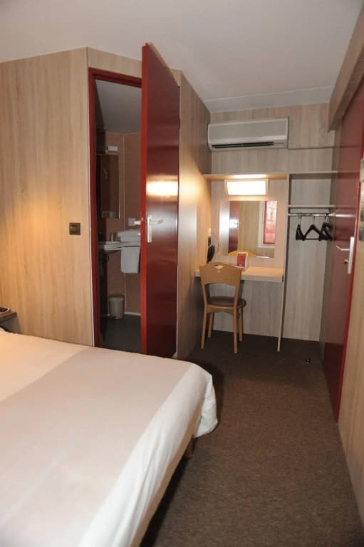 Hôtel 4 Saisons - Photo 2
