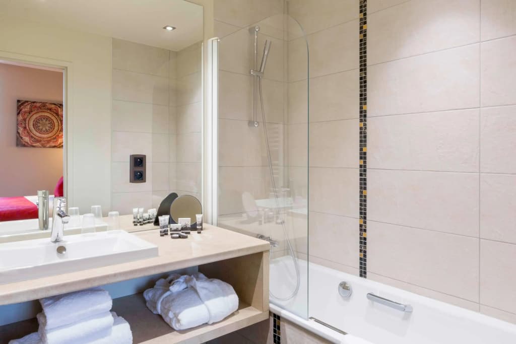 Best Western Plus Hotel Escapade Senlis - Miniature 8