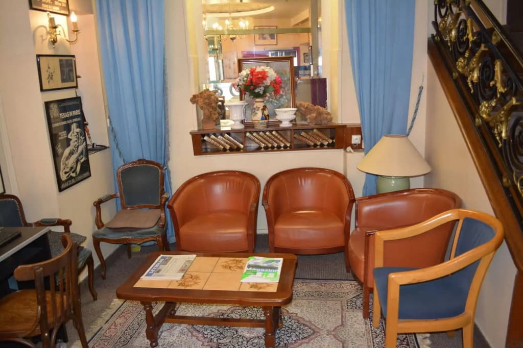 Hotel Stanislas - Photo 2