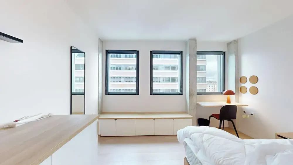 Room 1211 in a Premium Residence- Sport/laundry - Photo 3