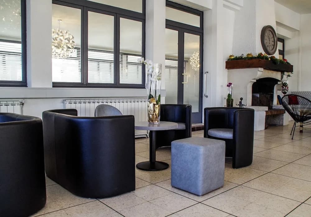 Hôtel Restaurant Robinson - Photo 4