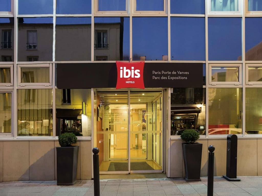 ibis Paris Porte de Vanves Parc des Expositions - Photo 1