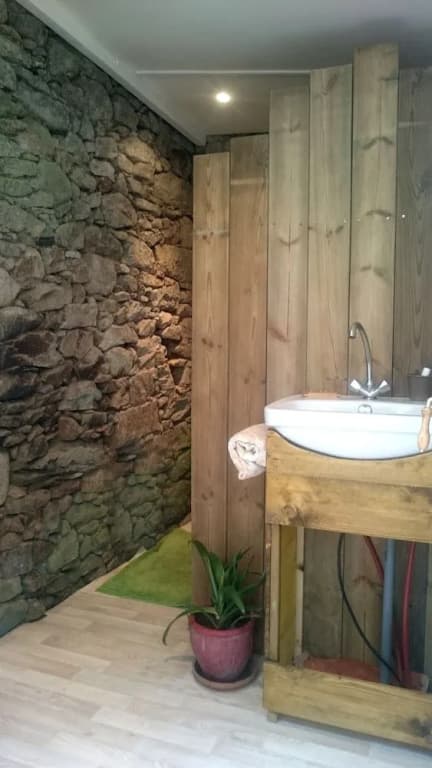 Chambre privée en campagne - Miniature 6