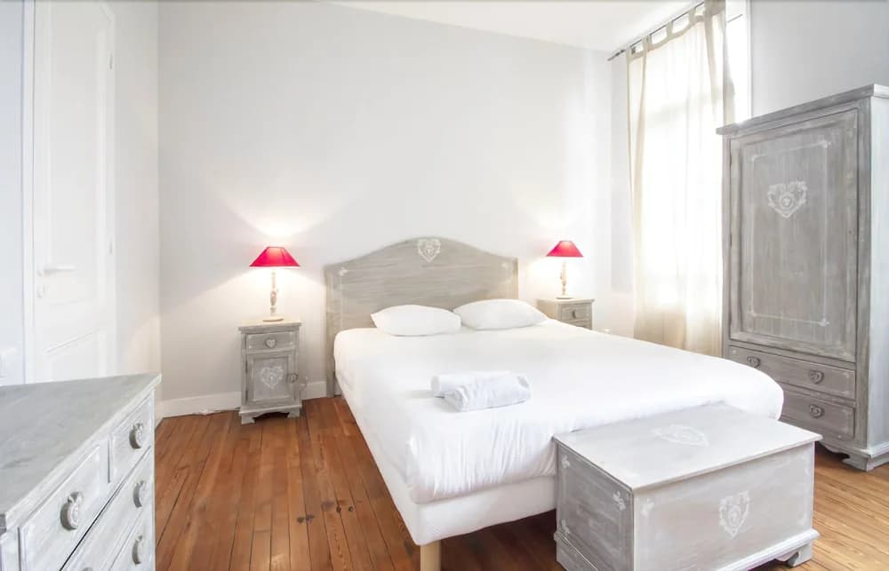 Tauzia spacieux appartement 3 chambres - Photo 2