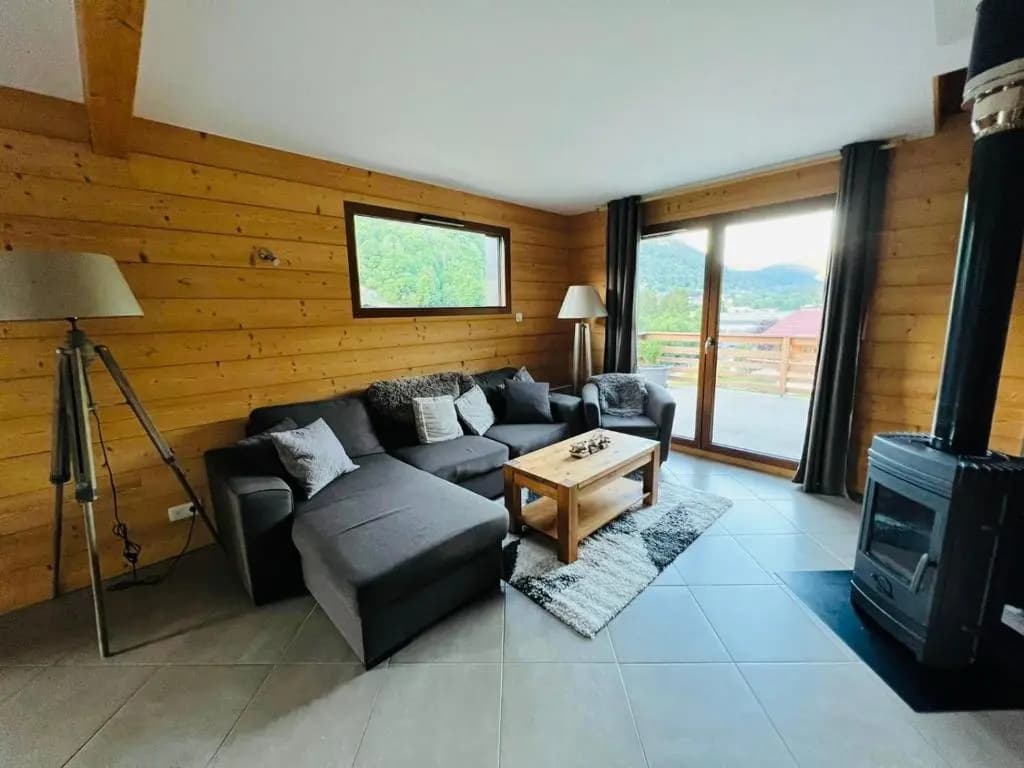 Chalet Casa de Monzel with 6-Person Jacuzzi & Panoramic View - Photo 3