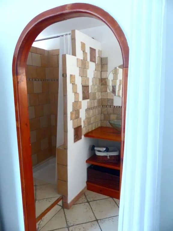 Studio in Draguignan, With Private Pool, Furnished Garden and Wifi - 3 - Miniature 8