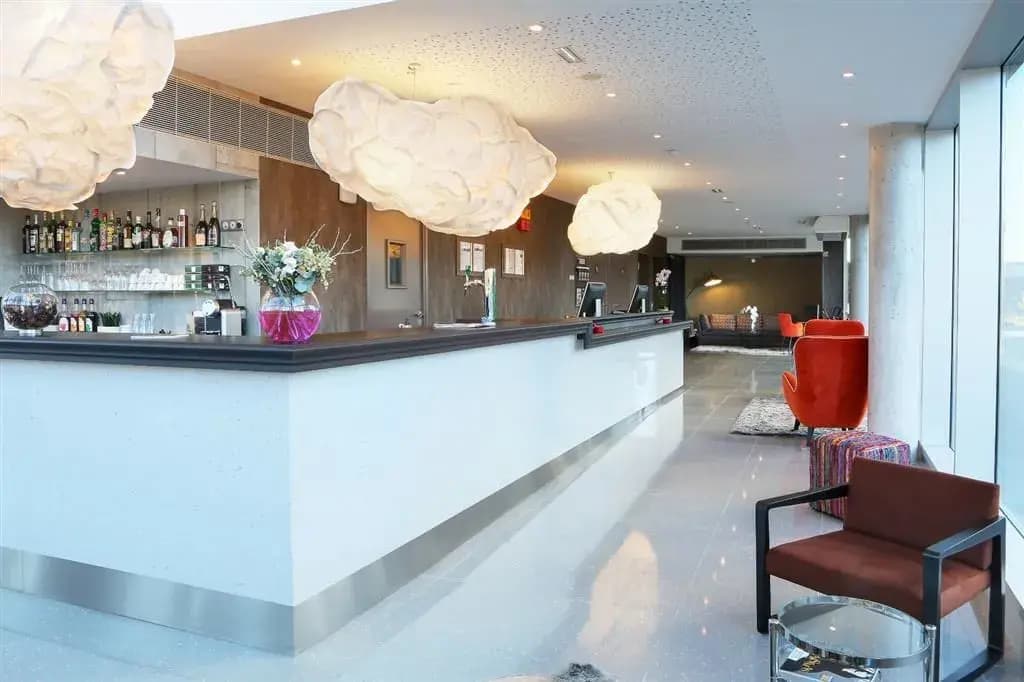 Best Western Plus Hotel Isidore - Photo 2