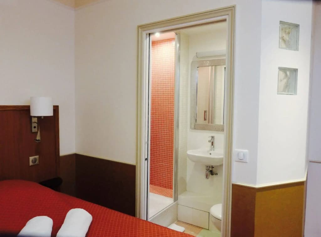 Hôtel Marignan - Photo 3