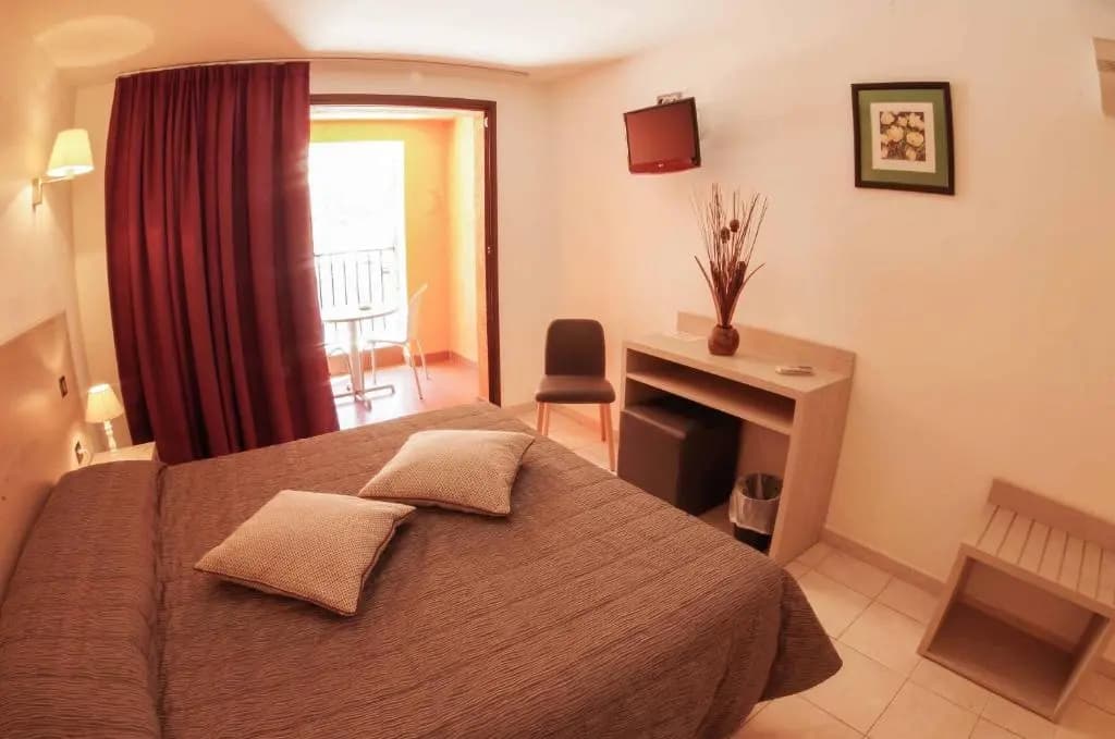 Hotel Le Romantique - Photo 3
