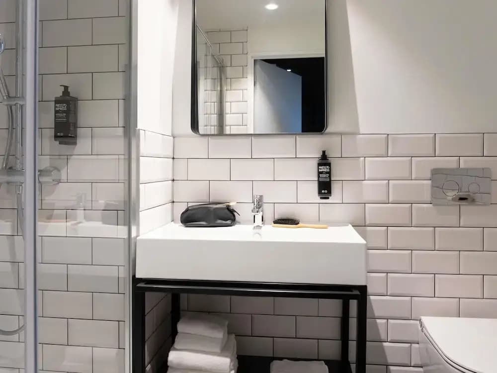 Ibis Styles Dreux Centre Gare - Miniature 8