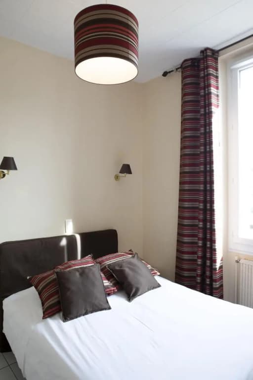 L'Aptois Hotel - Photo 2