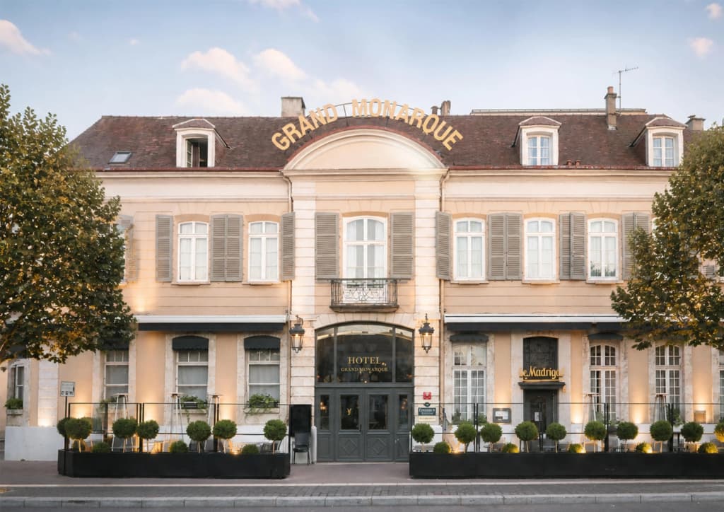 Hotel & Spa Le Grand Monarque, Best Western Premier Collection - Photo 1