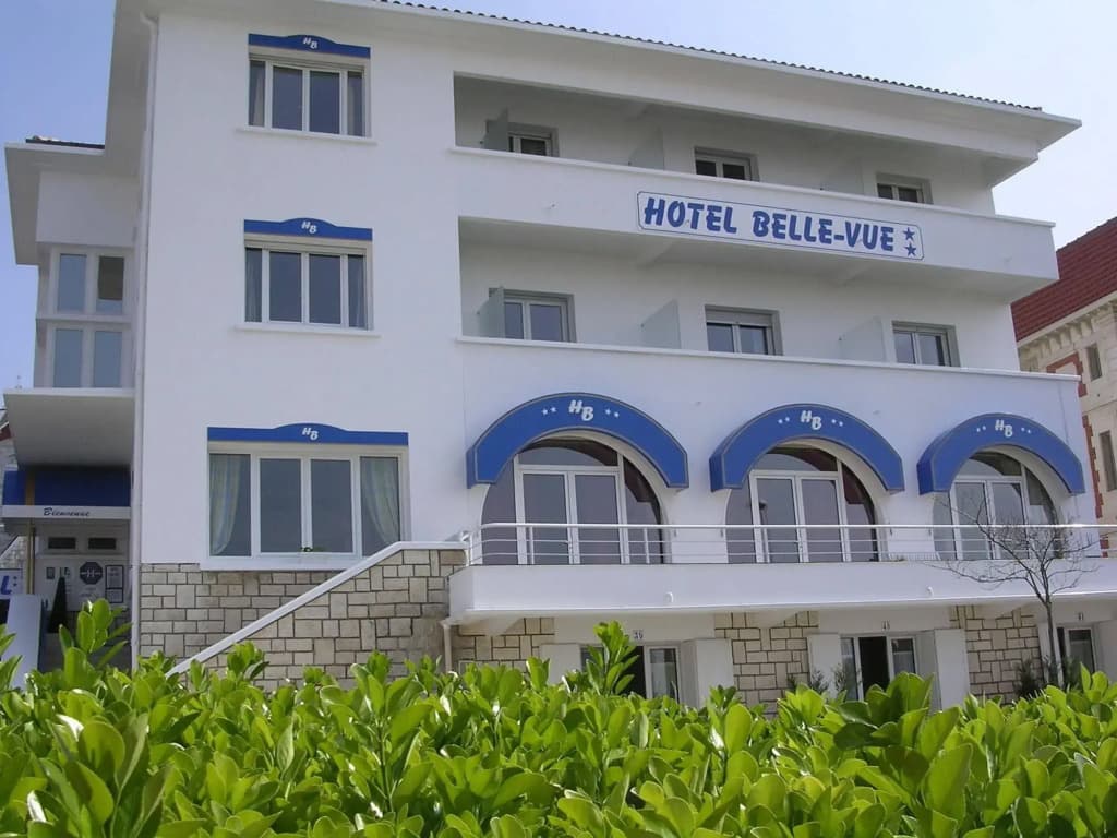 Hôtel Belle Vue - Photo 1