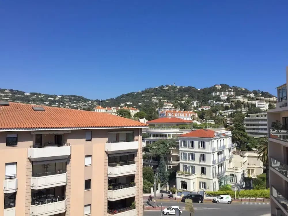 Two Bedroom Apartment Next to the Croisette in Cannes a Short Walk to the Palais des Festivals - 1961 - Miniature 7
