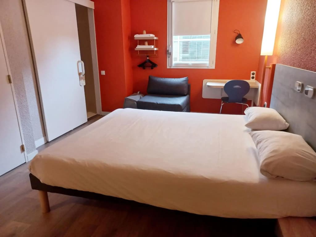 Ibis Budget Saint-Brieuc Yffiniac - Photo 3