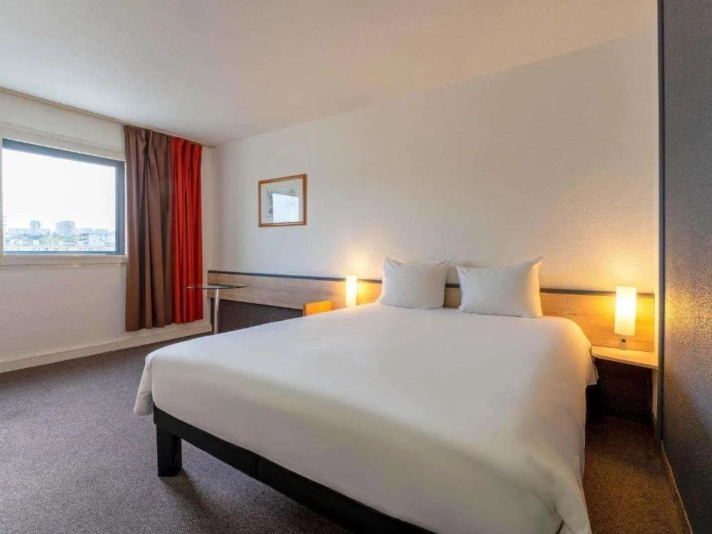ibis Paris Pantin Eglise - Miniature 7