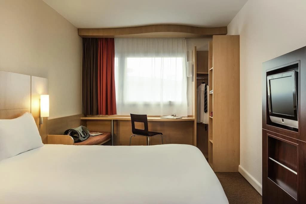 ibis Pontarlier - Miniature 6