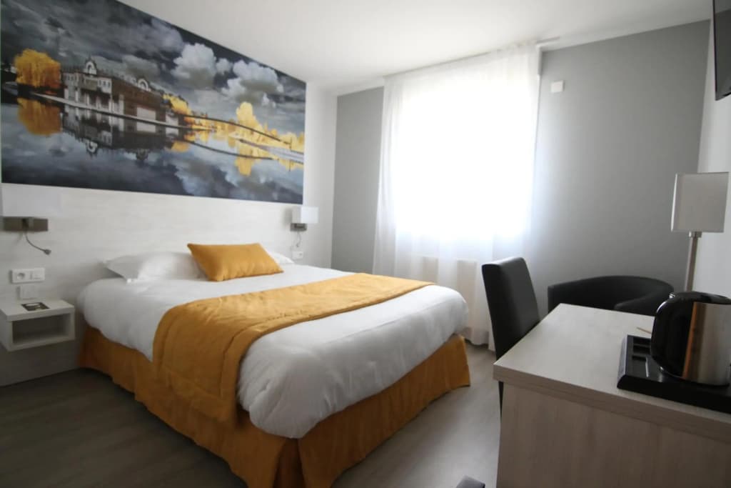 Logis Hôtel - La Chambre d'Amiens - Photo 2