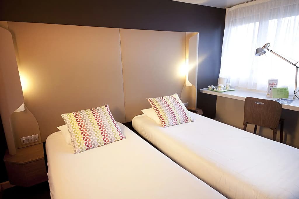 Hotel Campanile Millau - Photo 2