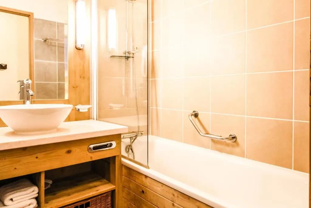 Les Terrasses d'Eos, 1-bed apartment with fireplace, Ski in, Ski out - Miniature 8