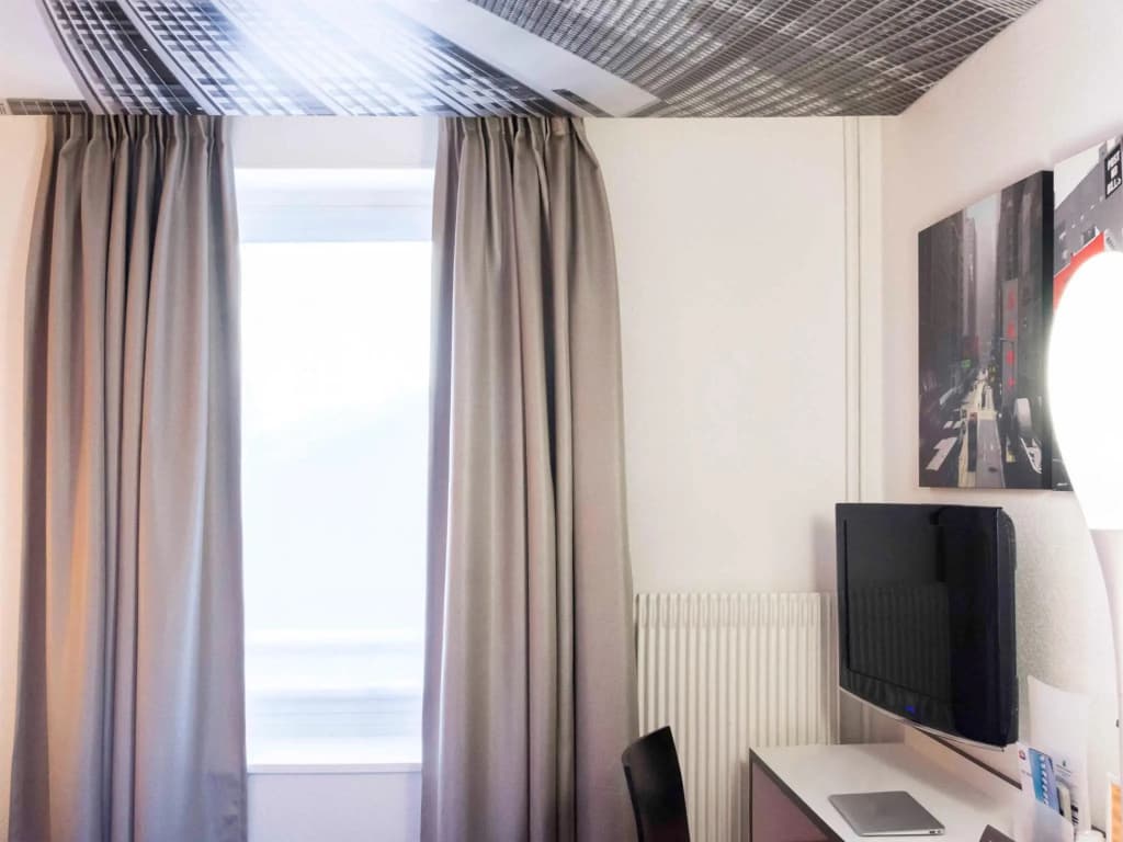 ibis Styles Strasbourg Centre Gare - Photo 2