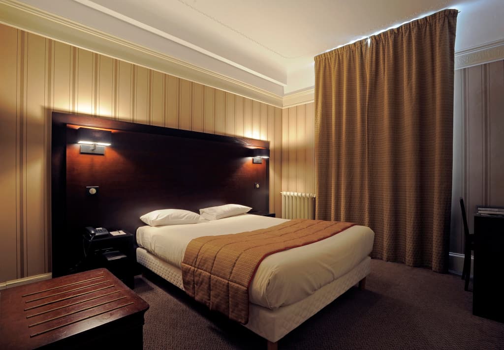 Le Grand Hotel Tours - Photo 4