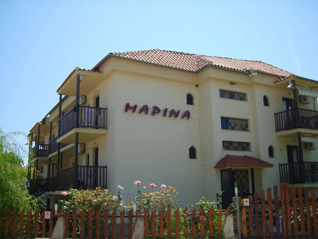 Logis - Le Neptune Hôtel & Restaurant - Photo 1