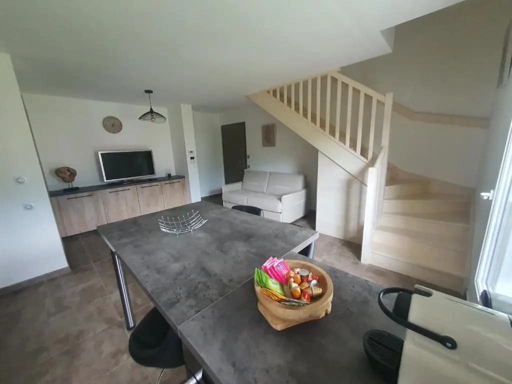 Superbe appartement T2 dans résidence neuve avec vue exceptionelle sur les montagnes, avec parking privatif.situé à proxim...