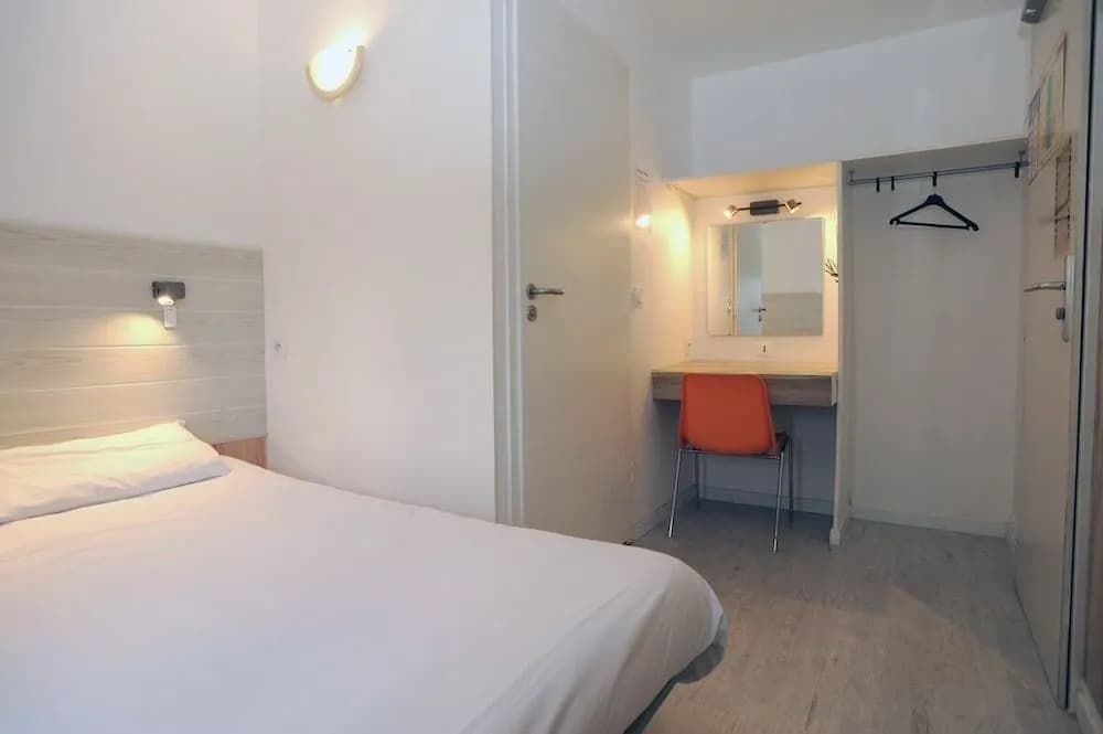 Fasthotel La Roche sur Yon Un FH CONFORT - Miniature 6