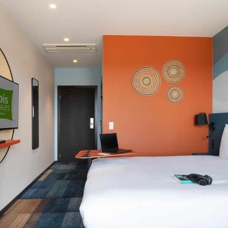 Ibis Styles Miramas - Provence - Photo 2