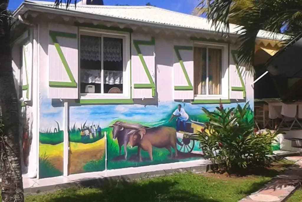 Bungalow de 2 chambres avec piscine partagee terrasse et wifi a Sainte Rose - Photo 1