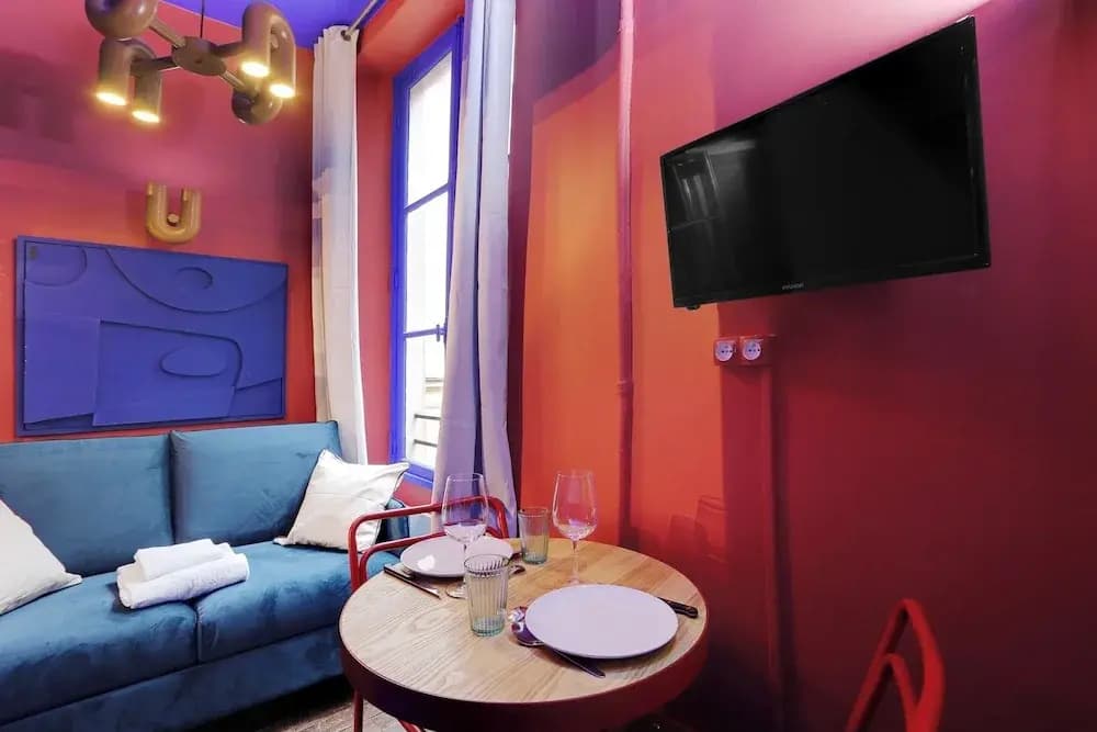 Cosy, Colourful Studio for 2 - Heart of "marais" - Photo 2