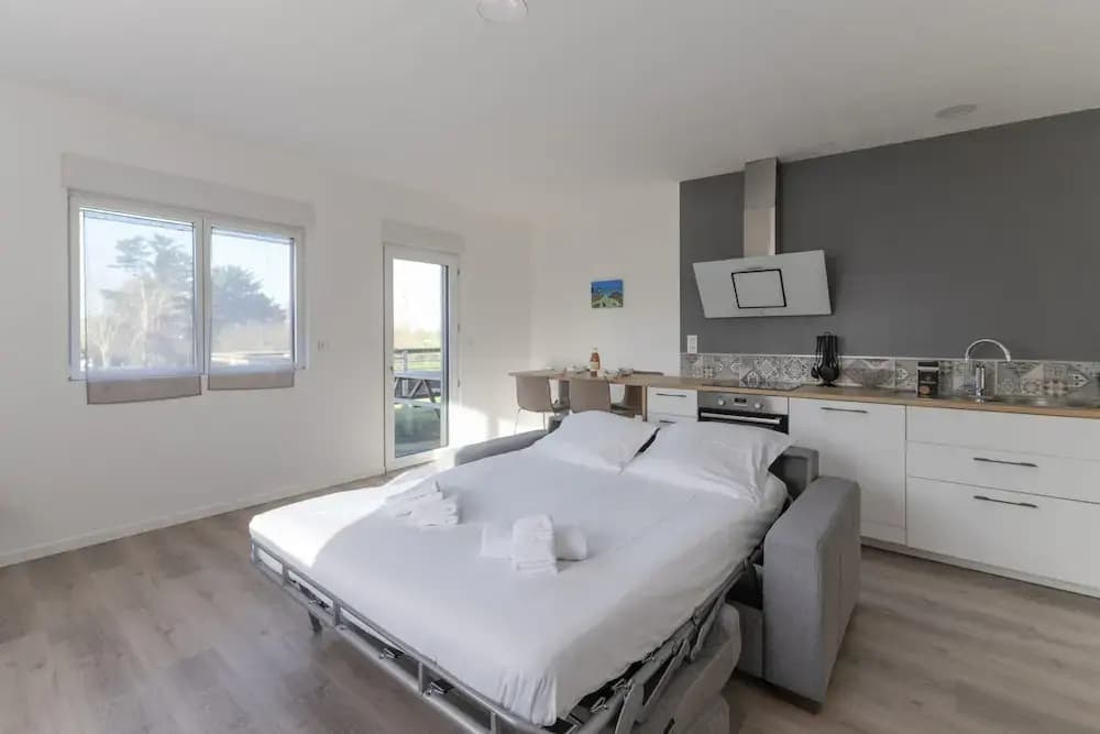 Apartment in Ploudalmezeau Near Treompan Beach - Photo 2