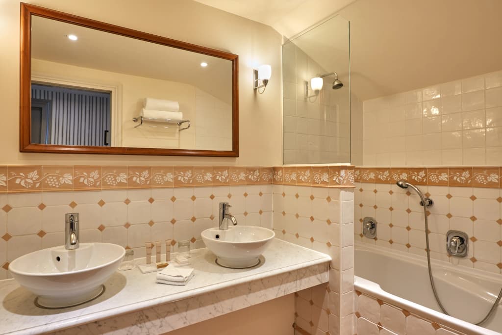 Château Hotel Grand Barrail - Miniature 8