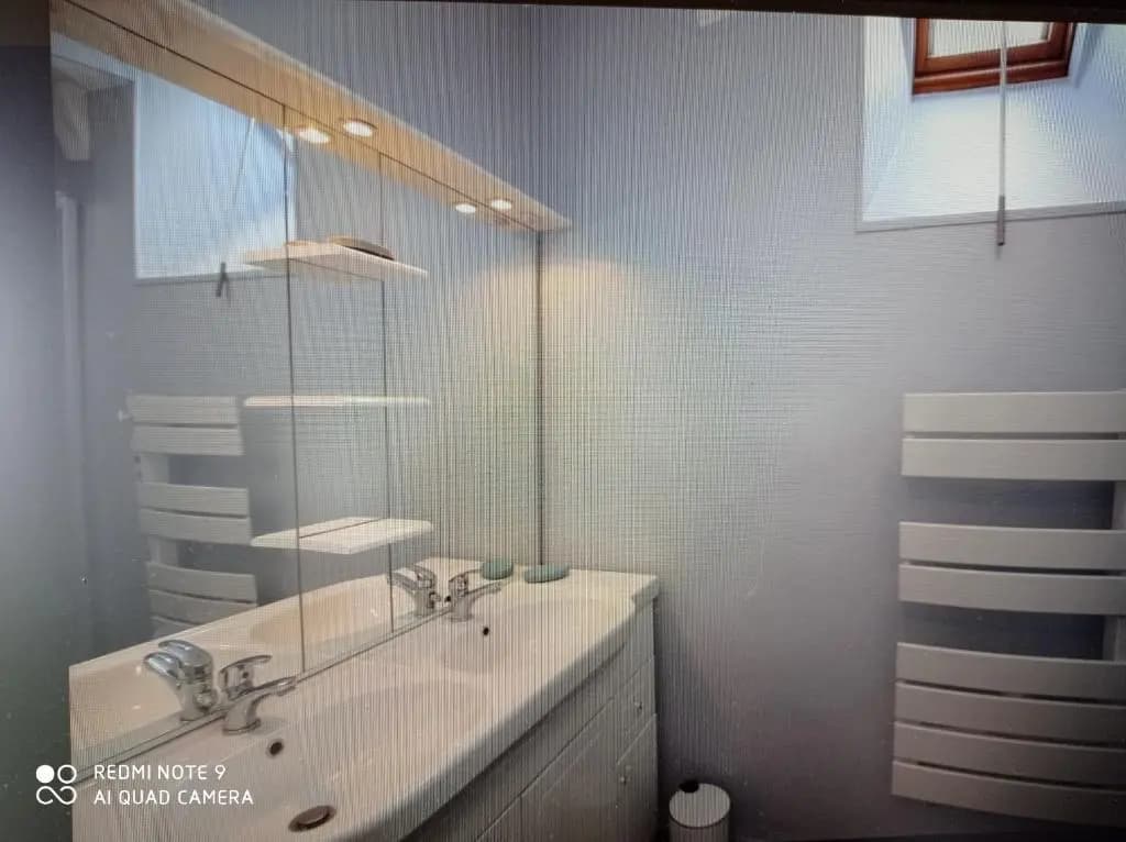 Agréable T2 avec petite cour privative - Photo 2