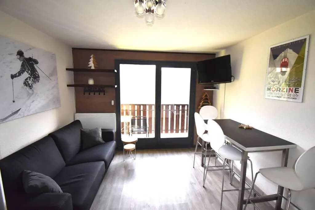 Au Pied des Pistes B31, Chaleureux studio 4 pers, vue sur la vallée imprenable avec WIFI, DRAPS NON COMPRIS - Photo 2