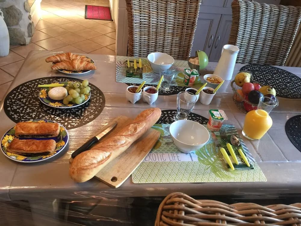 Chambre d'hôtes Les Cigales - Photo 3