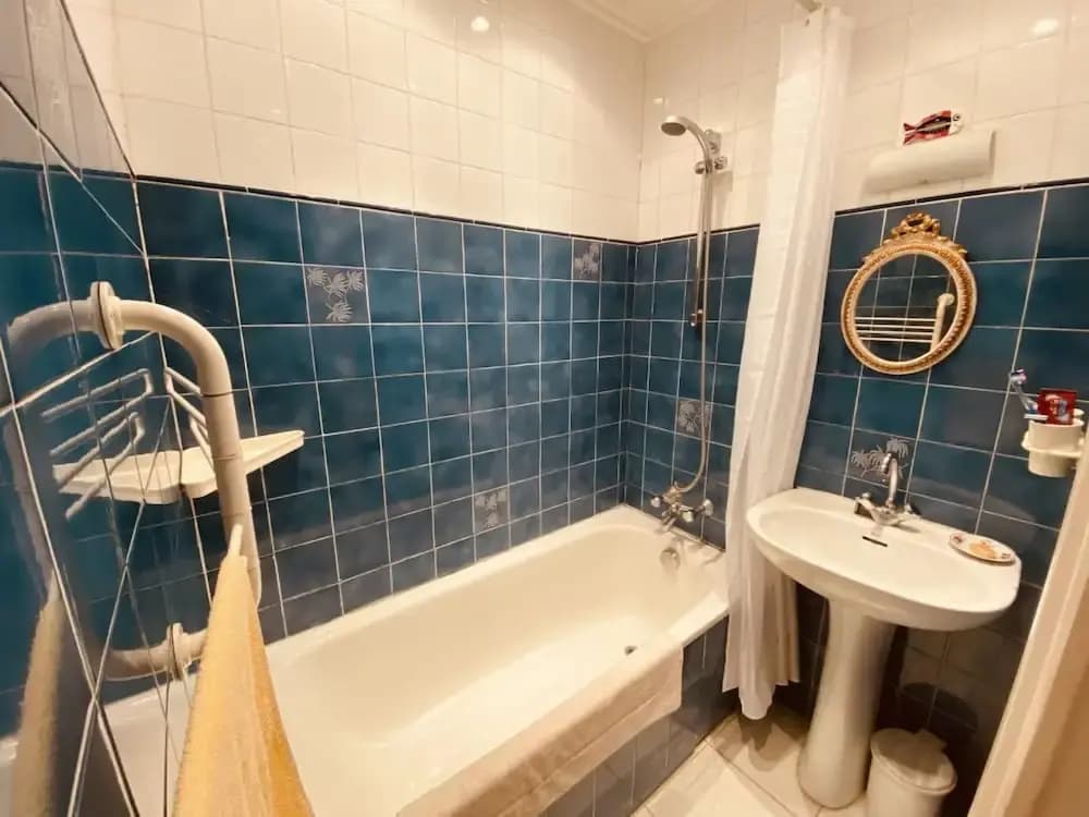 2 Bedroom Apartment in the Heart of Cannes air Conditioning Easy Walk to the Palais des Festivals - 2015 - Miniature 6