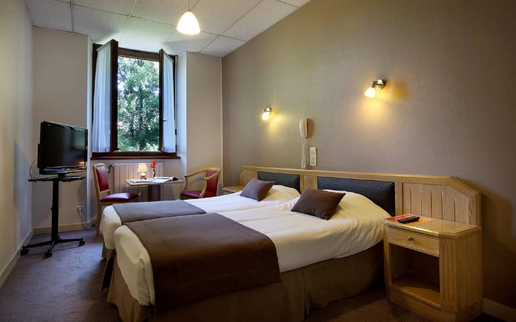 Hôtel des Eaux - Photo 3