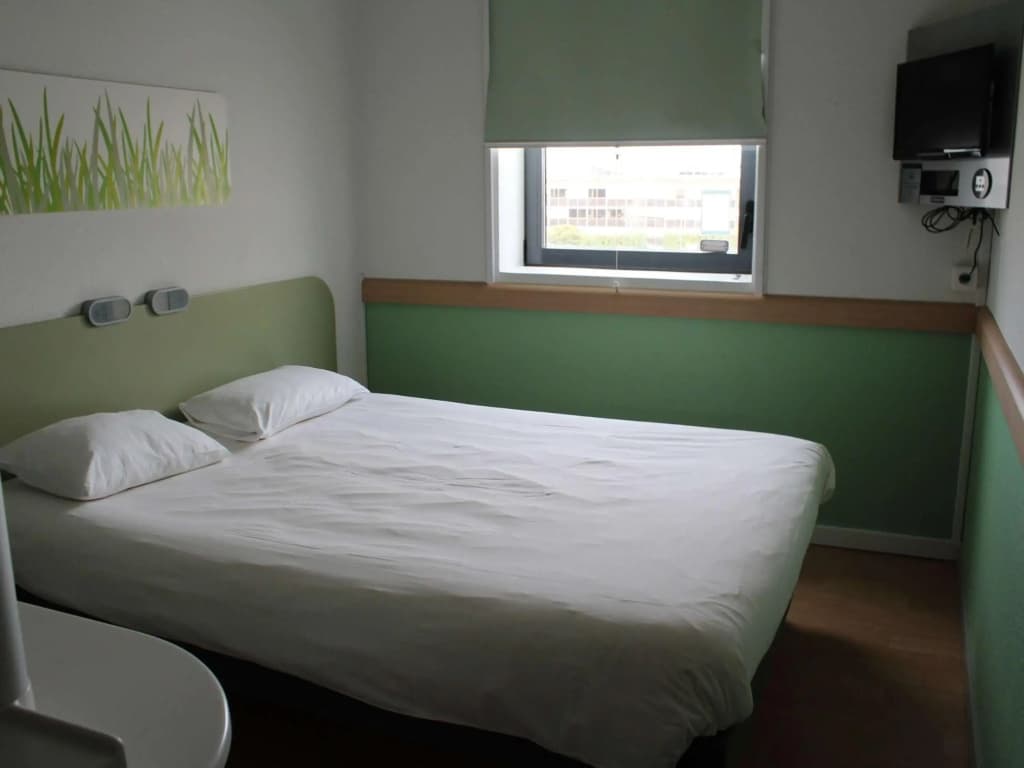 ibis budget Toulouse Blagnac Aéroport - Photo 3
