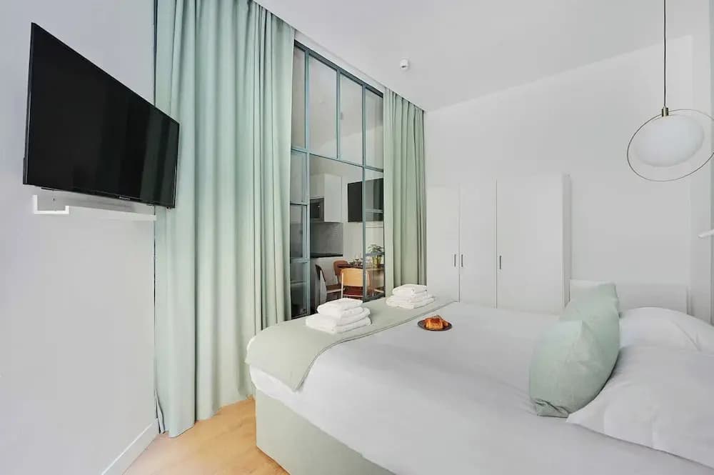 Charming Apartment in Marais With 1 Room - Miniature 6